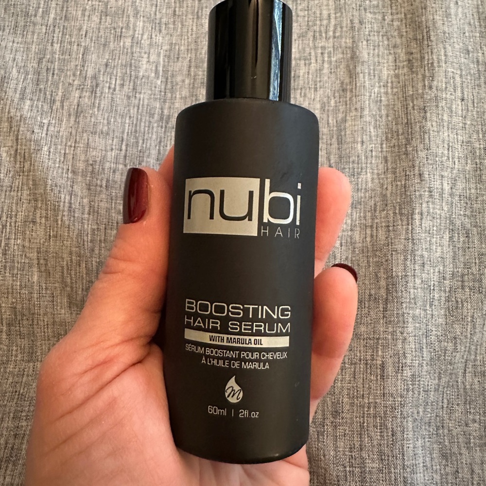 IT Cosmetics Silver Confidence Bag and nubi boosting hair serum - Picture 4 of 5